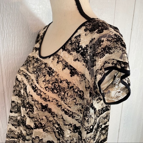 Jessica Simpson Black and White Lace Blouse - Picture 10 of 14